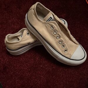 Converse Tan Sneakers, no laces